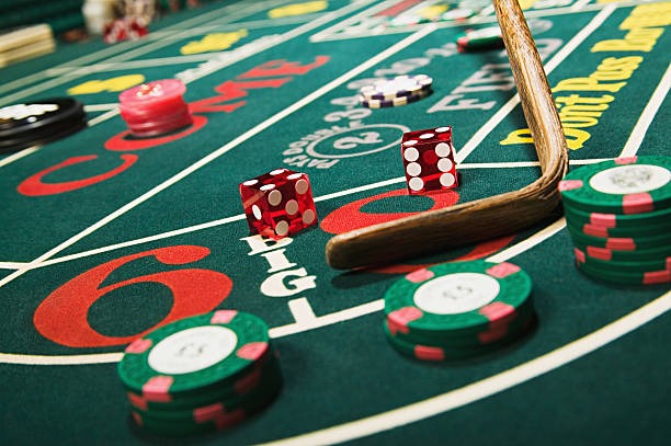 Close-up of Sic Bo dice cup and betting interface on jrg69 login platform